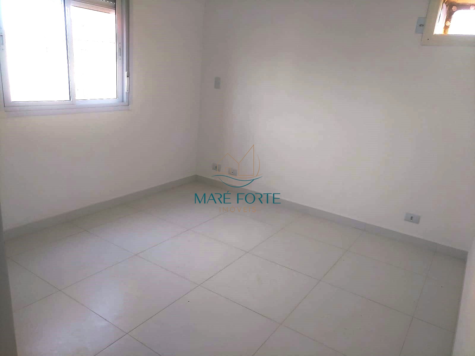 Apartamento à venda com 2 quartos, 72m² - Foto 11