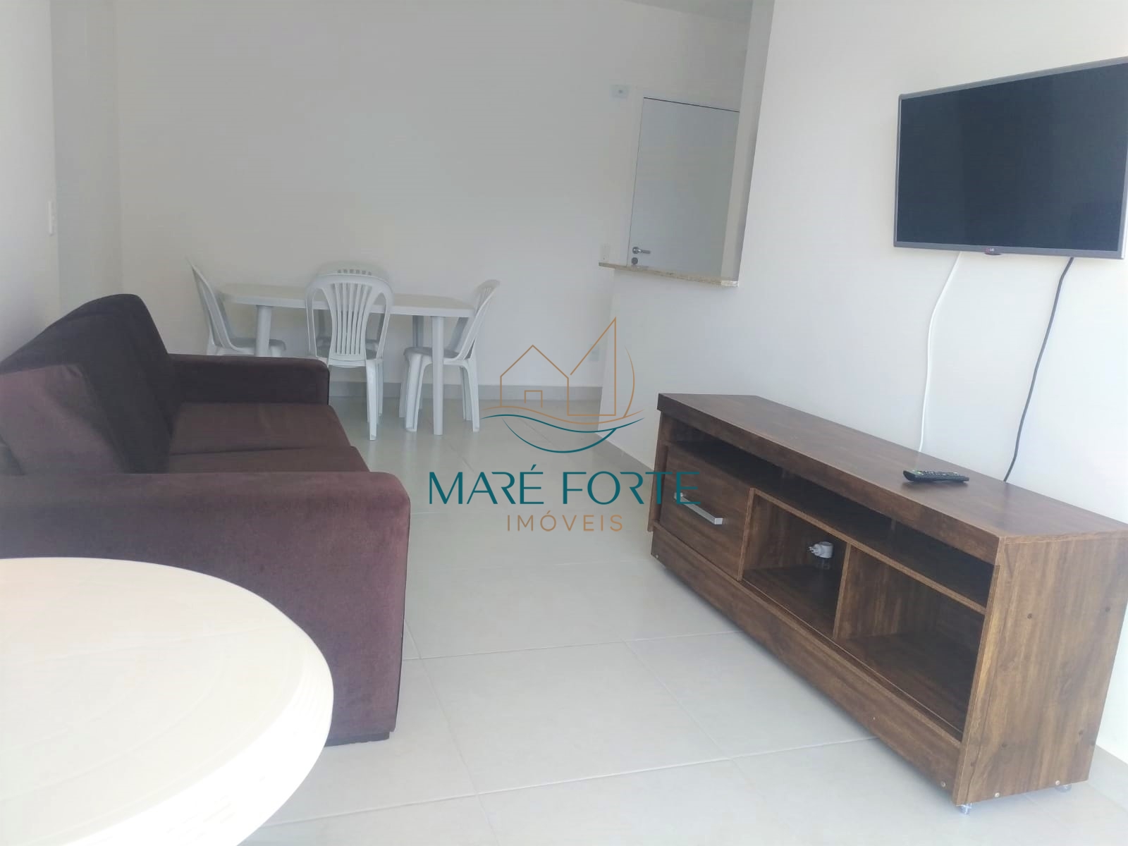 Apartamento à venda com 2 quartos, 63m² - Foto 2