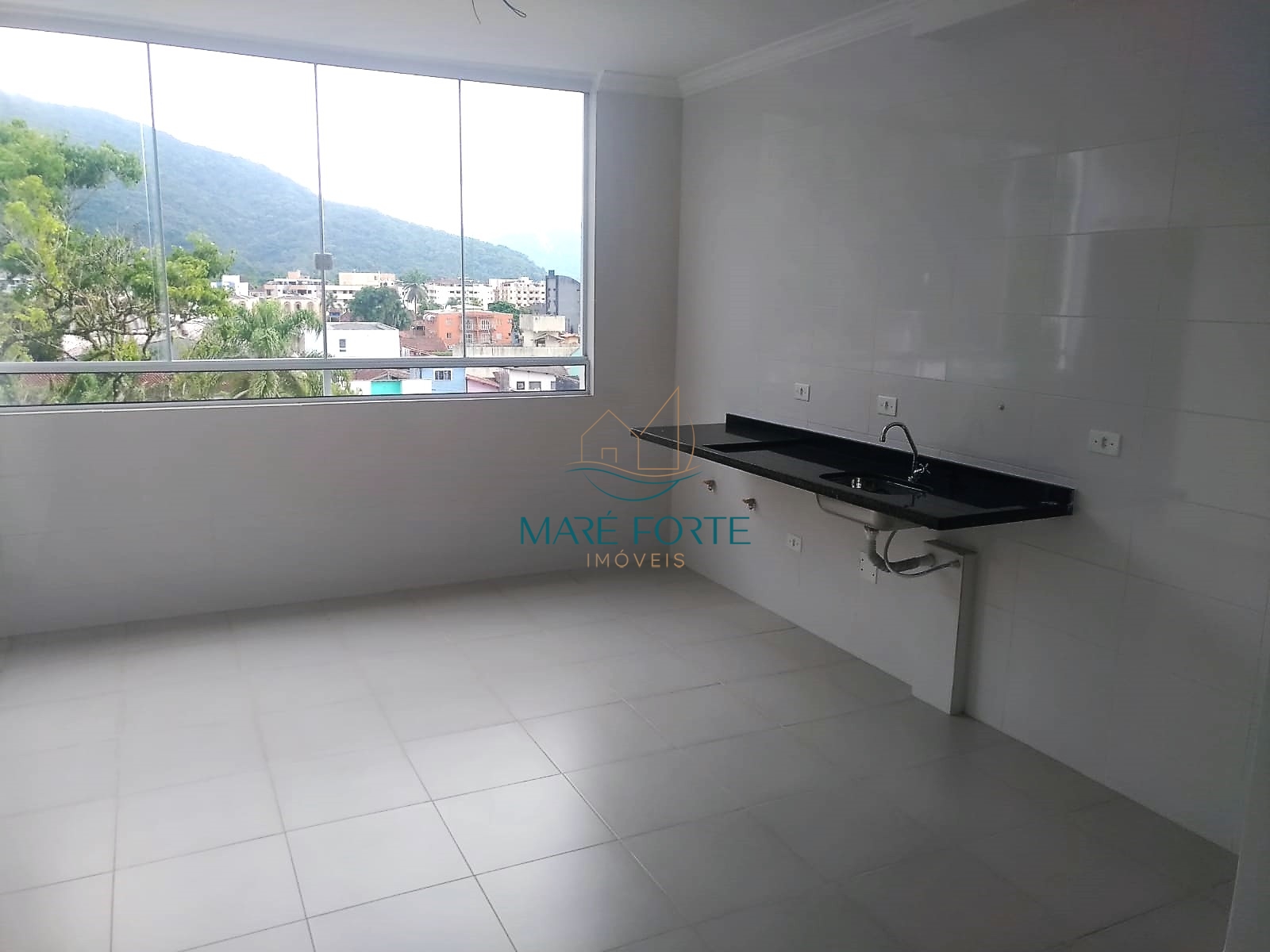 Apartamento à venda com 3 quartos, 111m² - Foto 3