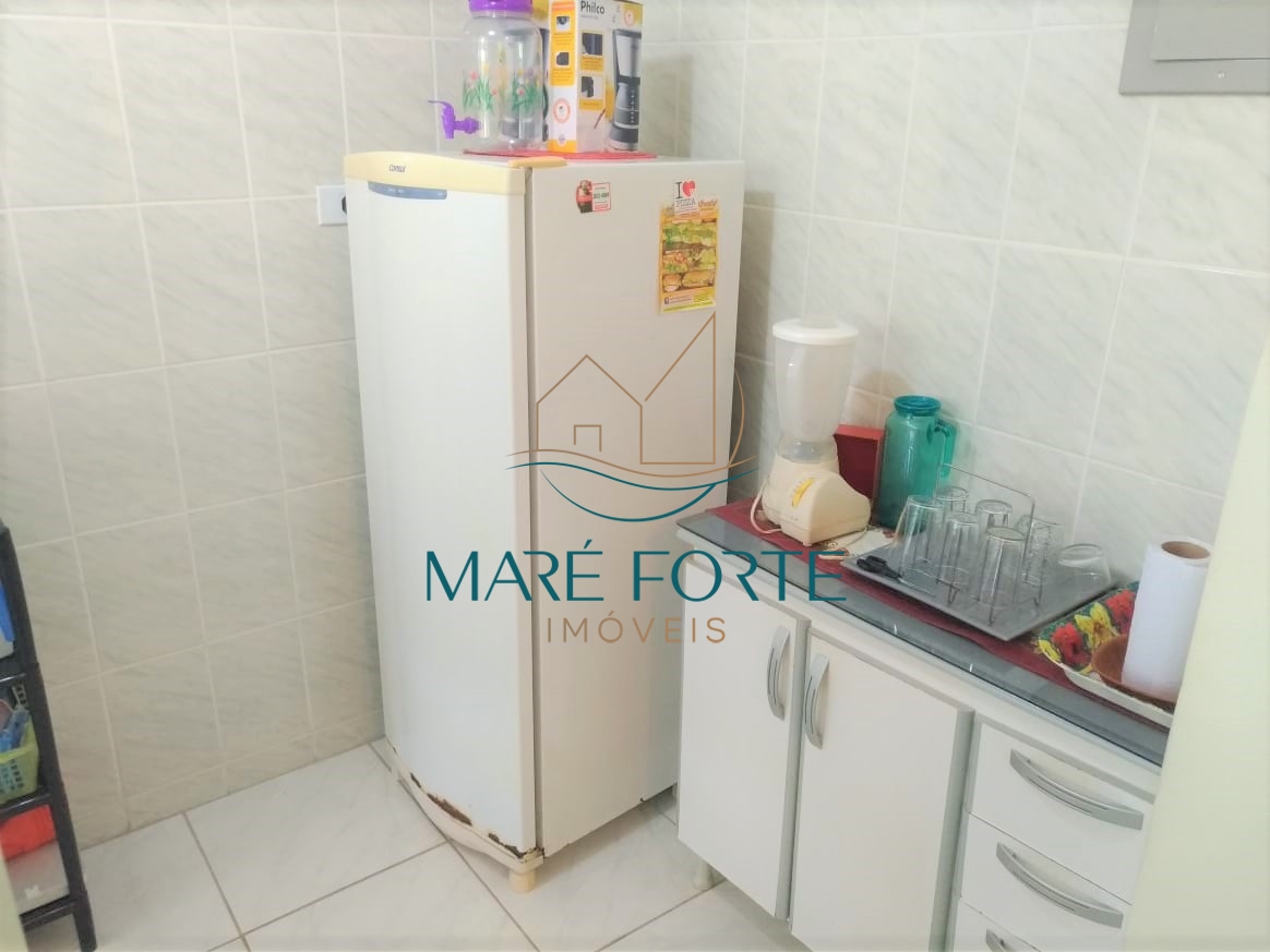 Apartamento à venda com 2 quartos, 70m² - Foto 3