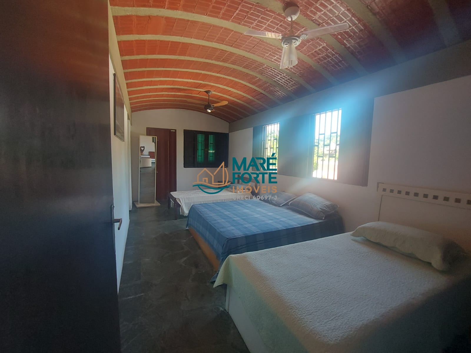 Casa de Condomínio à venda com 4 quartos, 322m² - Foto 6