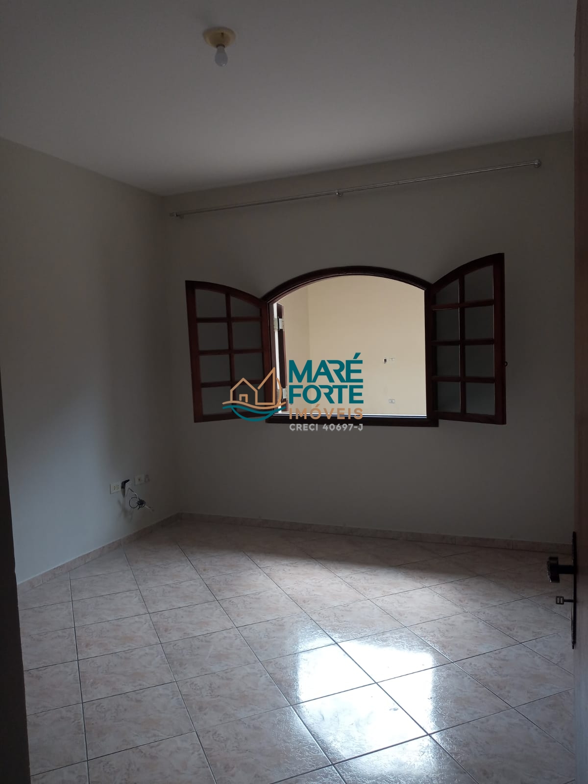 Casa à venda com 4 quartos, 250m² - Foto 19