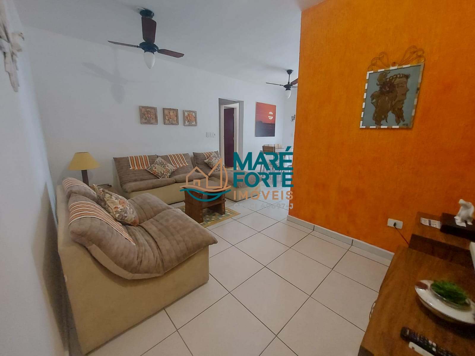 Apartamento à venda com 2 quartos, 70m² - Foto 2