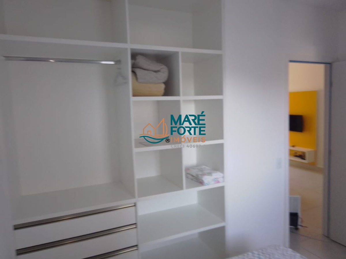 Apartamento à venda com 2 quartos, 64m² - Foto 2