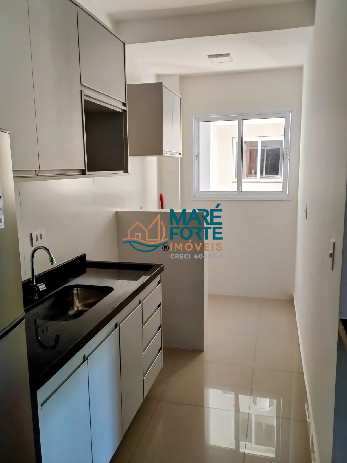 Apartamento à venda com 2 quartos, 70m² - Foto 13