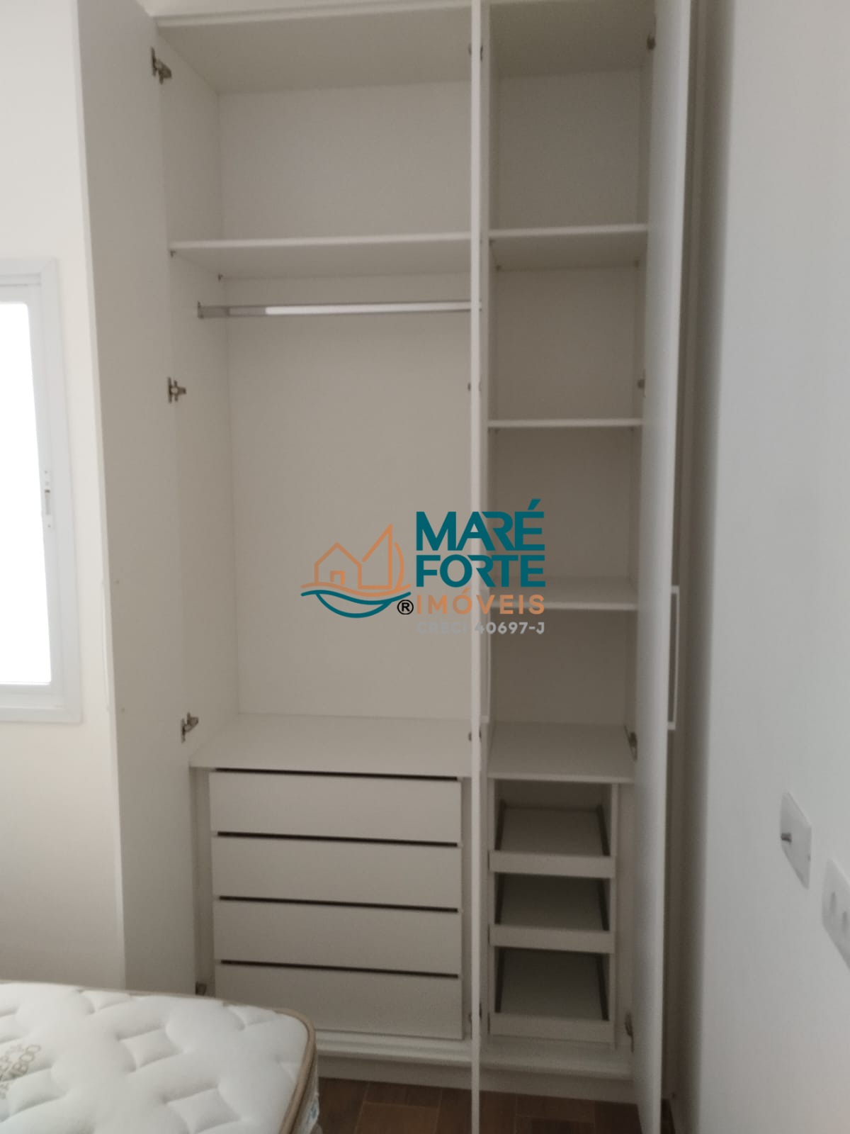 Apartamento à venda com 2 quartos, 70m² - Foto 19