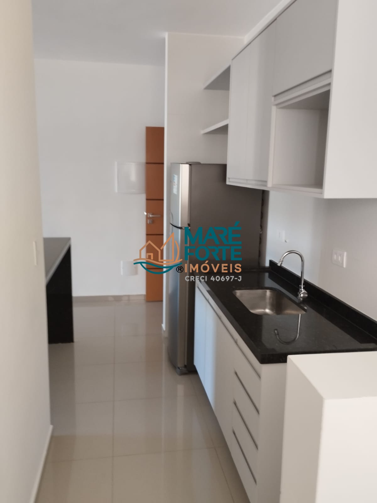 Apartamento à venda com 2 quartos, 70m² - Foto 17