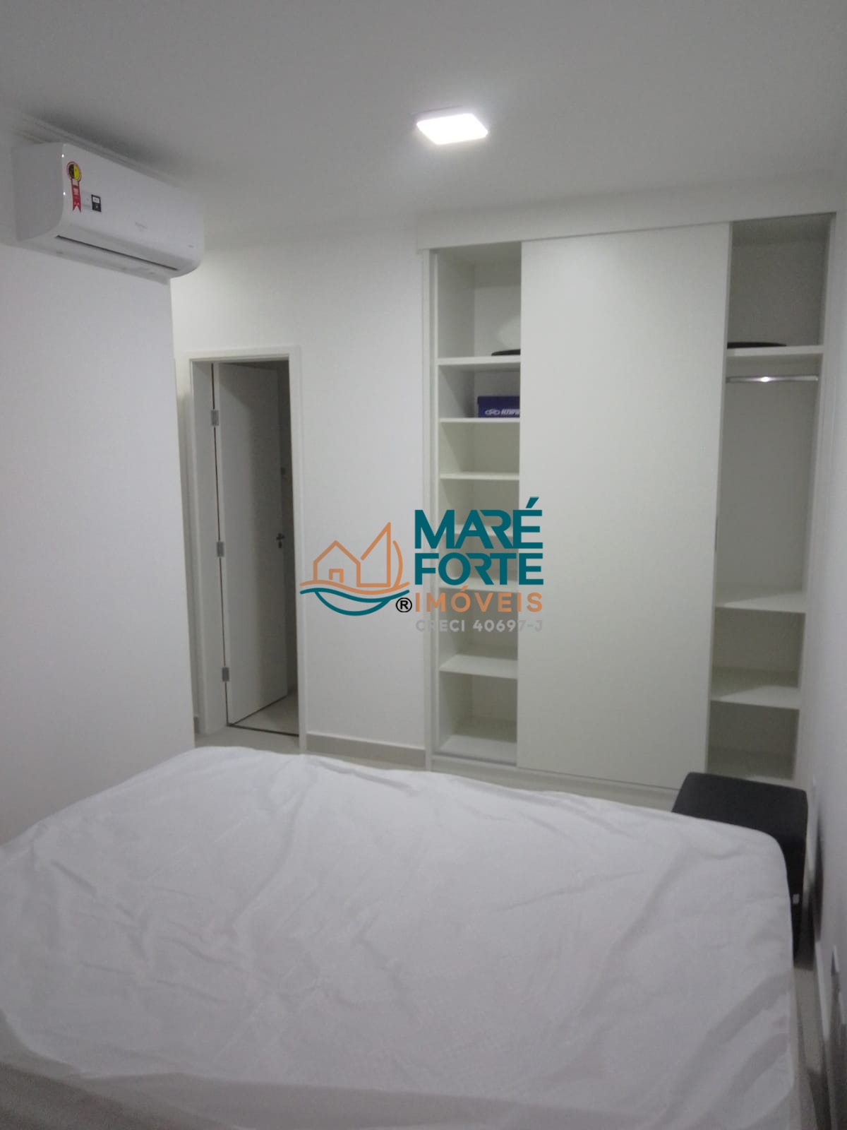 Apartamento à venda com 2 quartos, 67m² - Foto 13