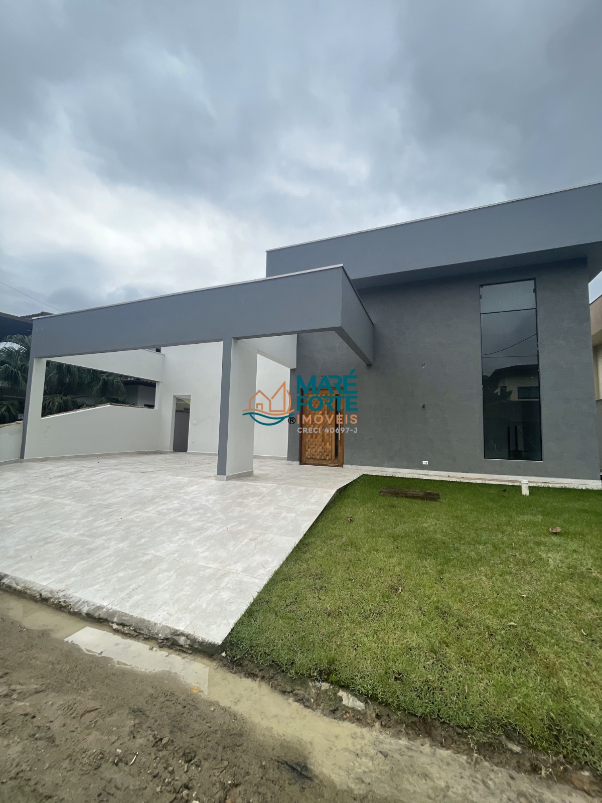 Casa de Condomínio à venda com 5 quartos, 380m² - Foto 2