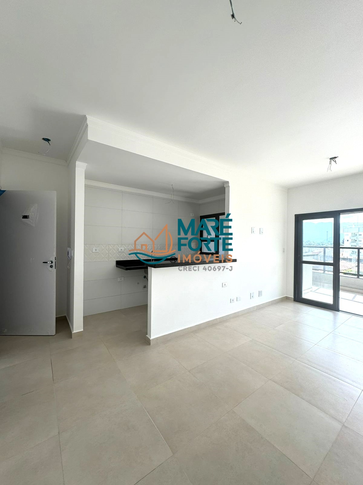 Apartamento à venda com 2 quartos, 69m² - Foto 1