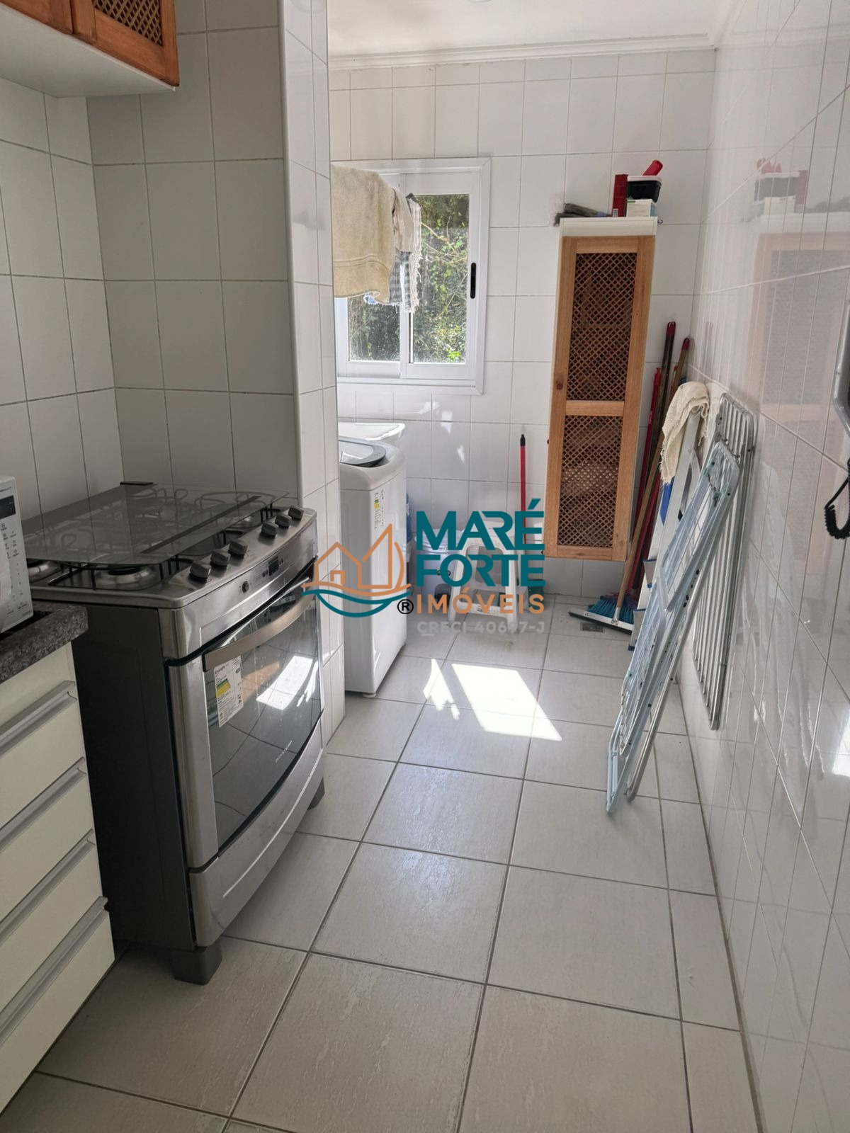 Apartamento à venda com 2 quartos, 72m² - Foto 2