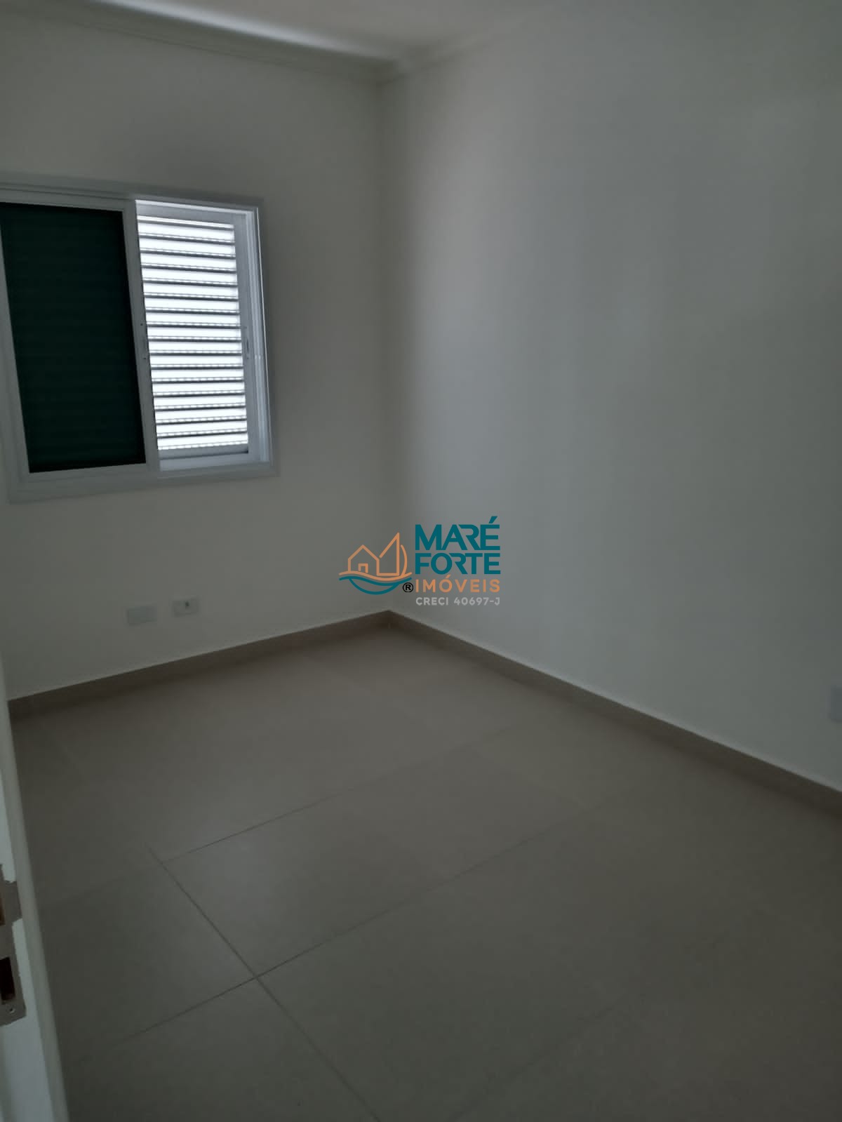 Apartamento à venda com 2 quartos, 68m² - Foto 4