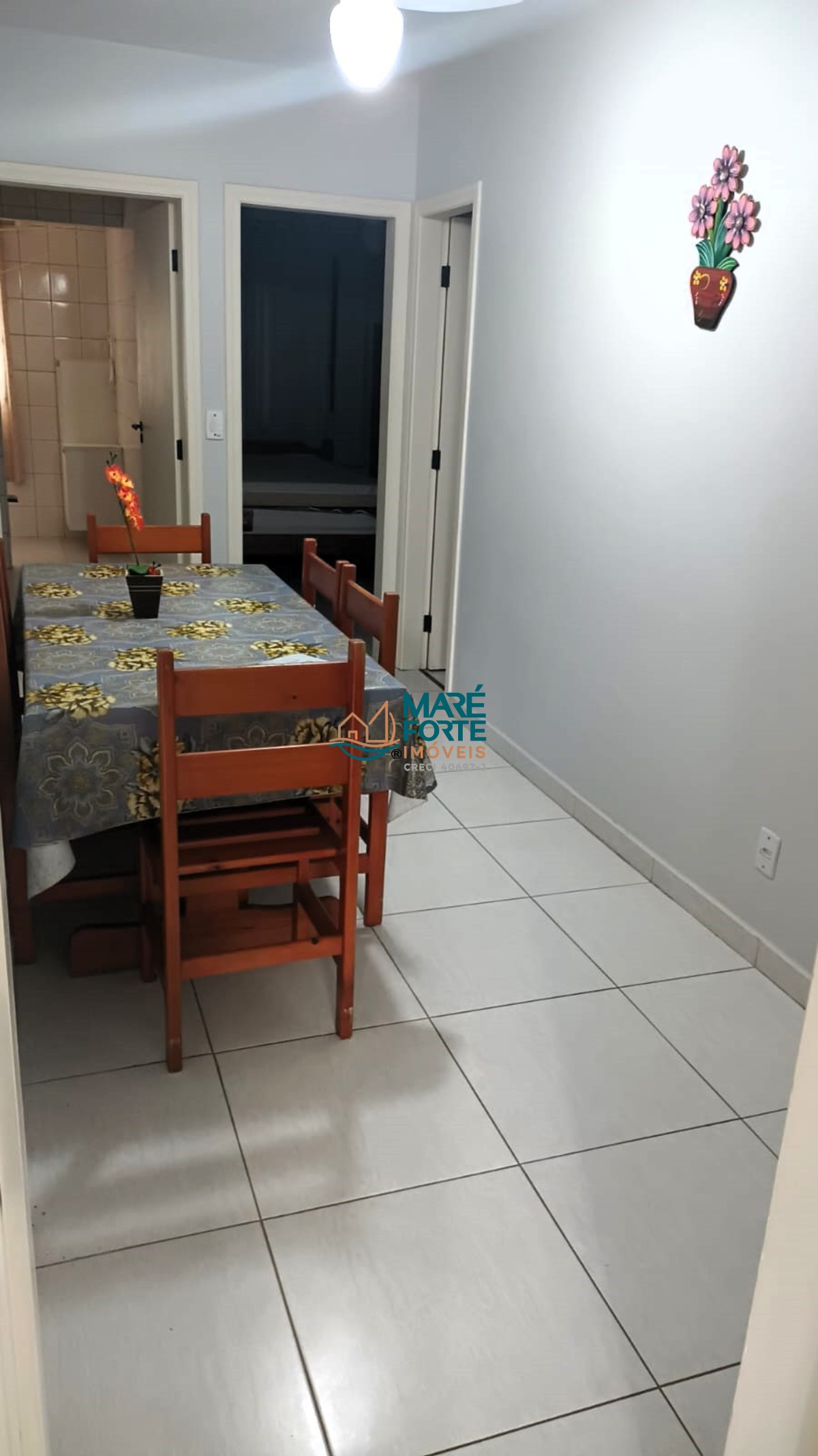 Apartamento à venda com 2 quartos, 70m² - Foto 5