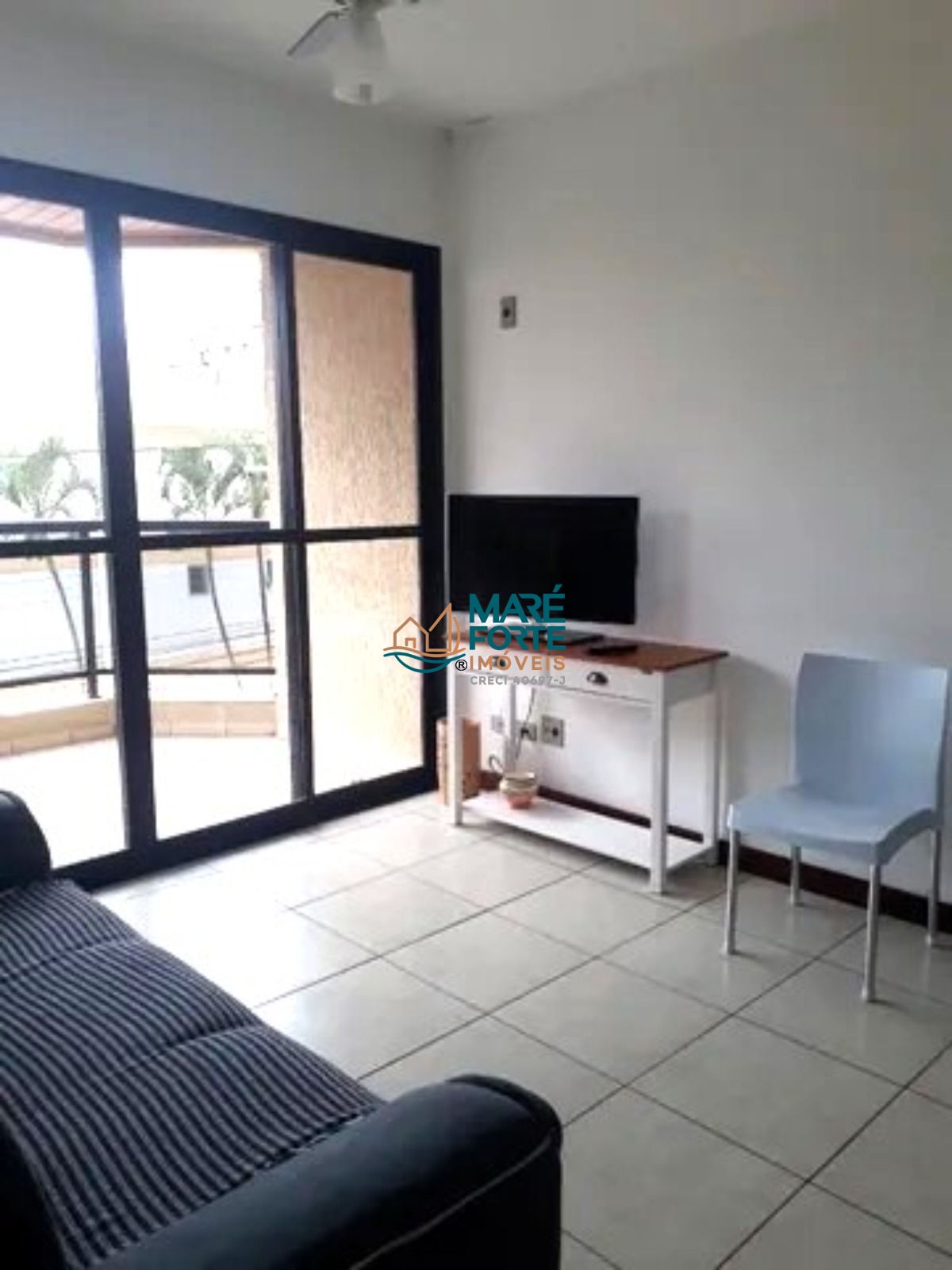 Apartamento à venda com 2 quartos, 77m² - Foto 2