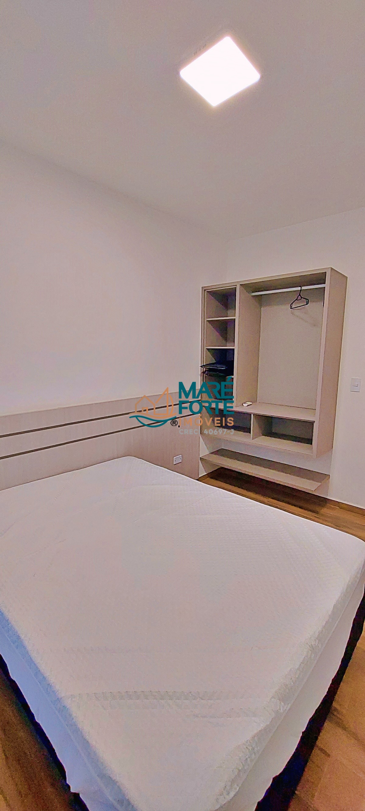 Apartamento à venda com 2 quartos, 70m² - Foto 28