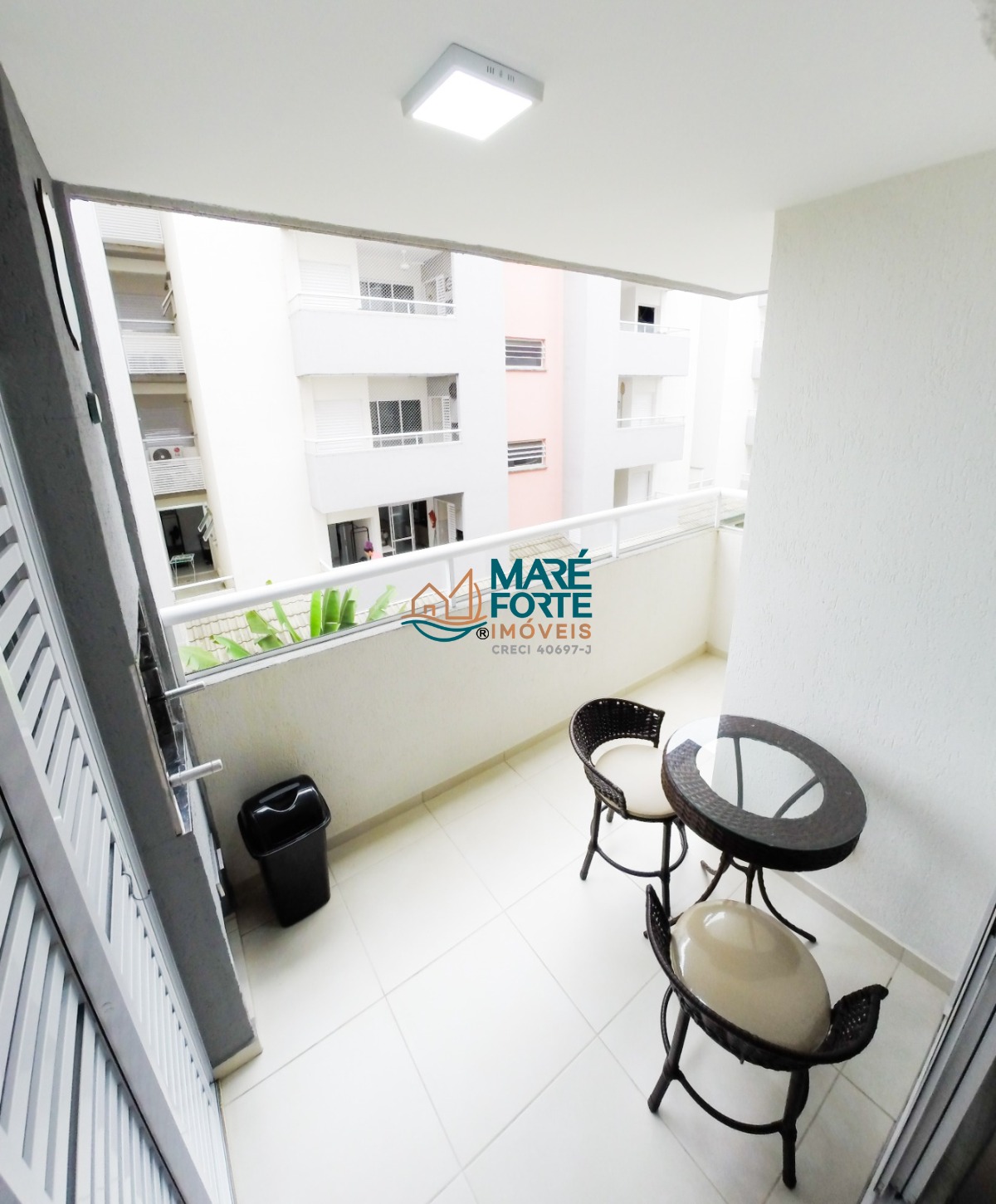 Apartamento à venda com 2 quartos, 63m² - Foto 8