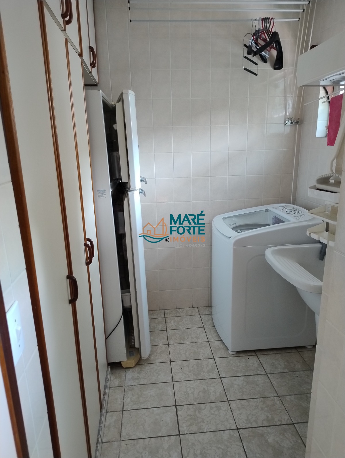 Apartamento à venda com 2 quartos, 77m² - Foto 5