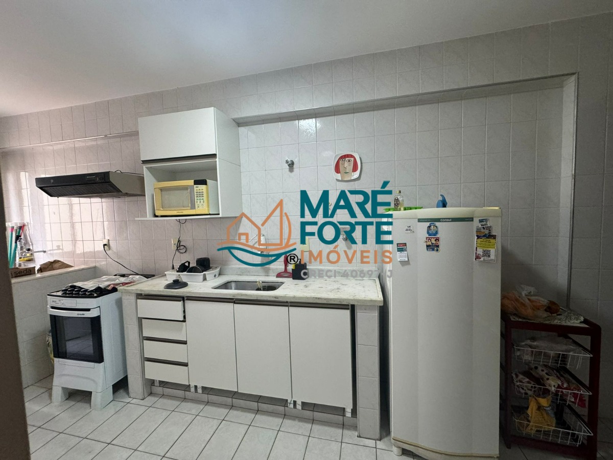 Apartamento à venda com 2 quartos, 70m² - Foto 3