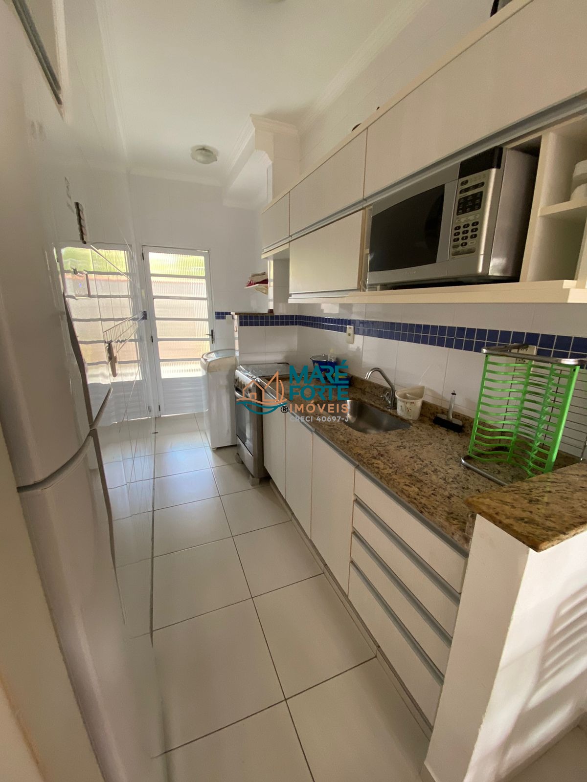 Apartamento à venda com 2 quartos, 70m² - Foto 11