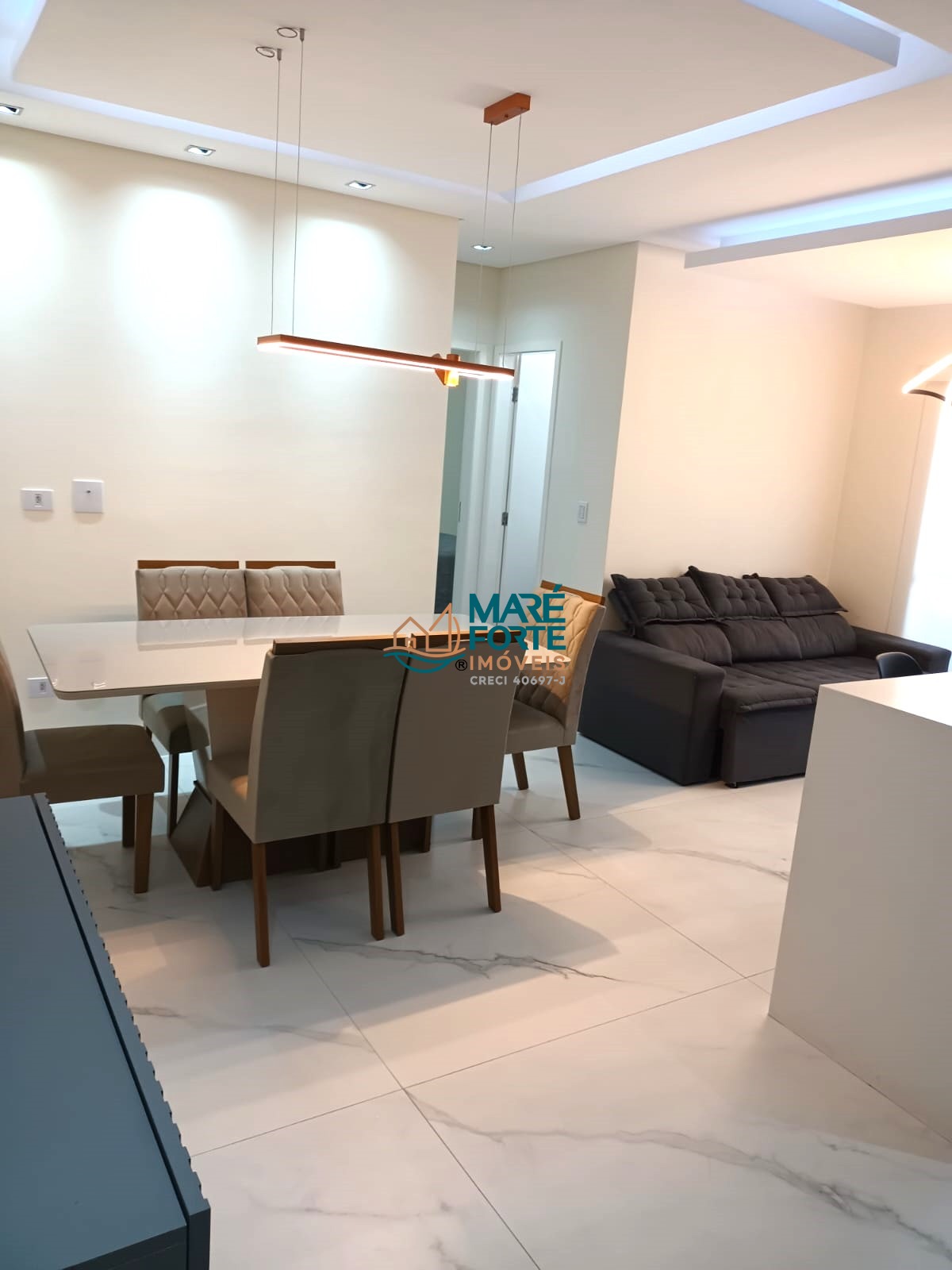 Apartamento à venda com 2 quartos, 69m² - Foto 2