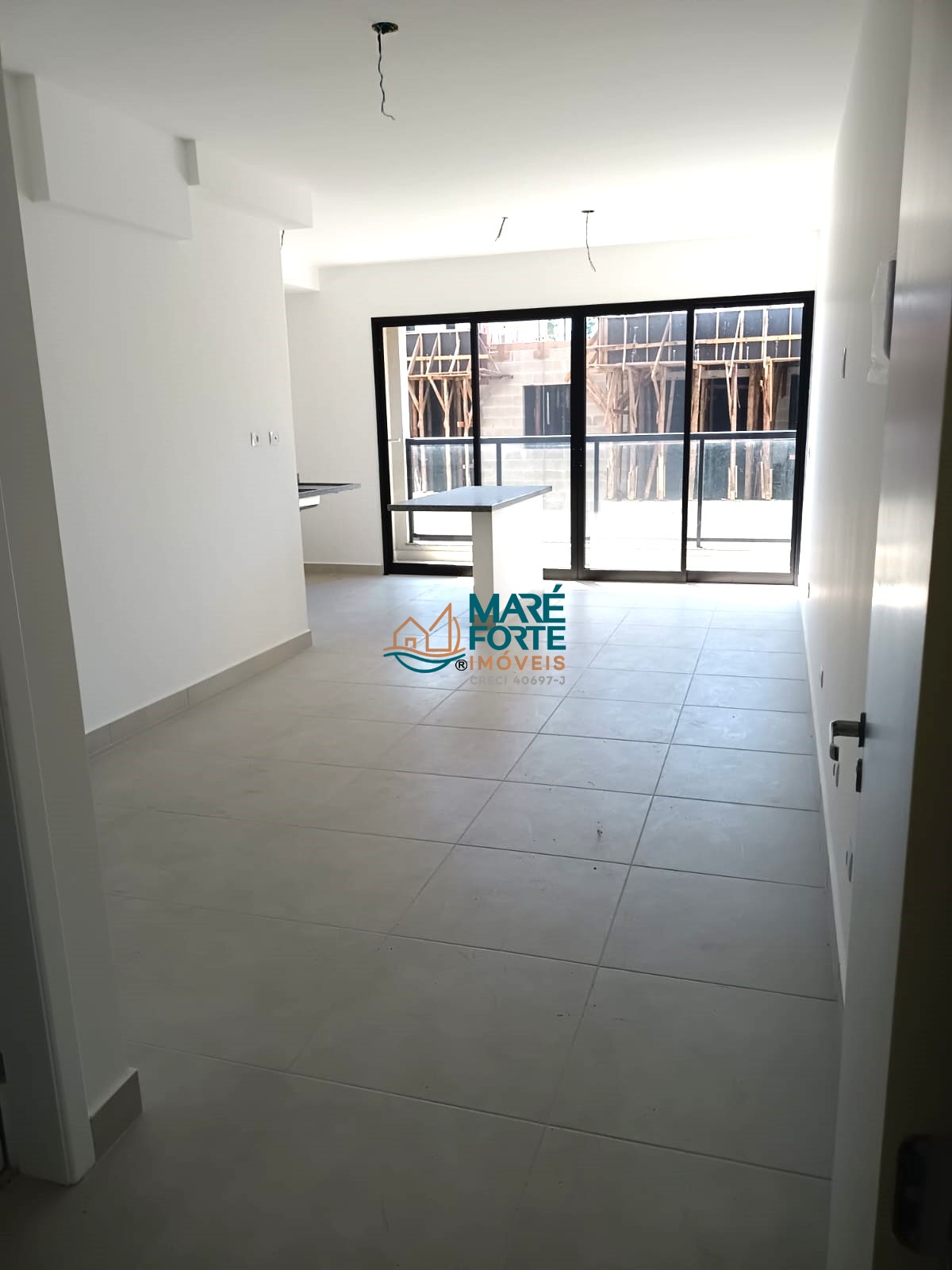 Apartamento à venda com 2 quartos, 70m² - Foto 1