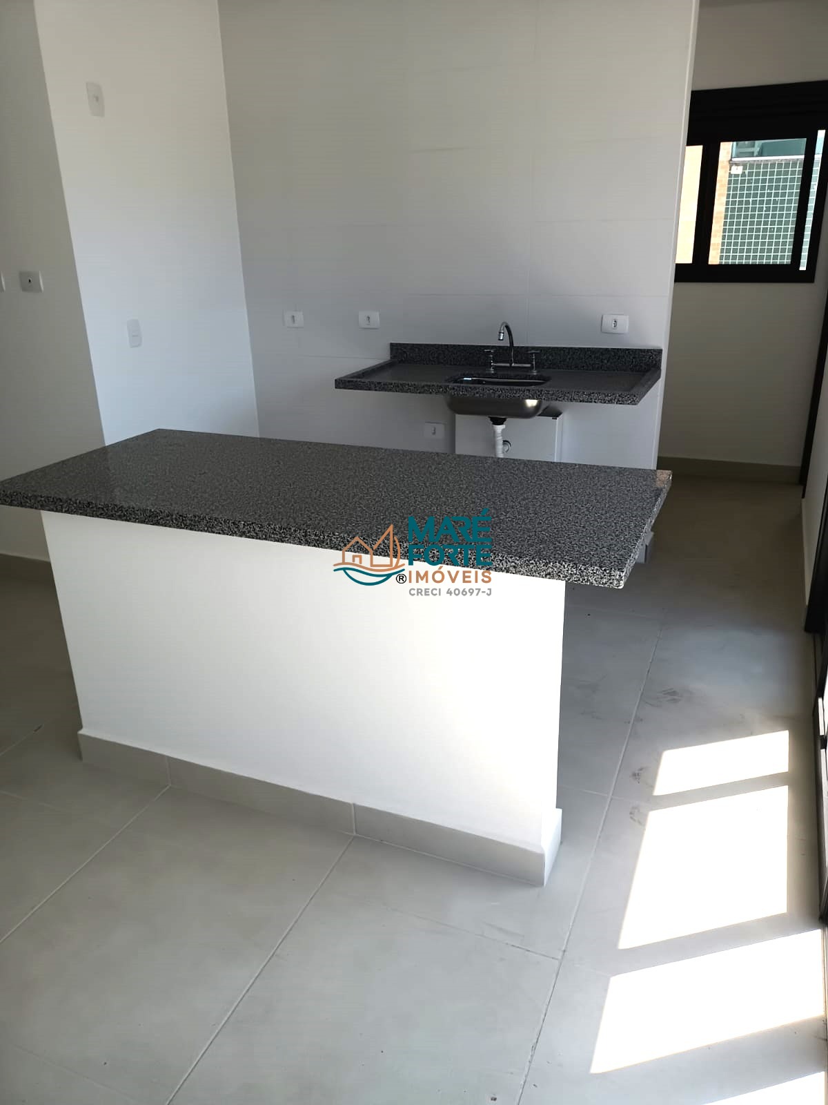 Apartamento à venda com 2 quartos, 70m² - Foto 3