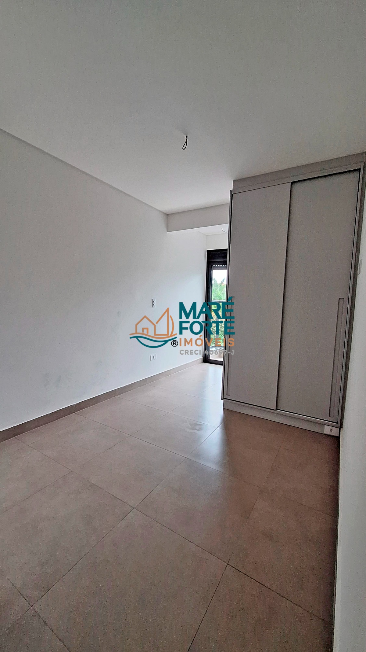 Apartamento à venda com 2 quartos, 76m² - Foto 11