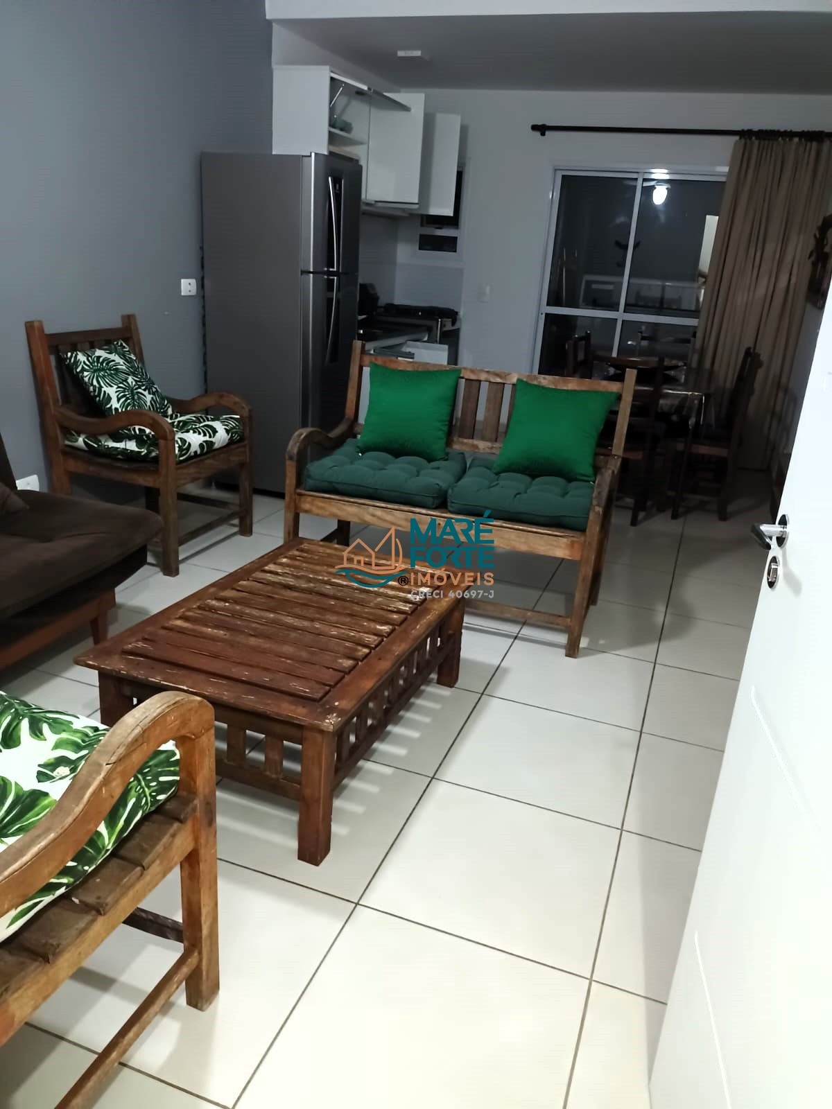 Apartamento à venda com 2 quartos, 63m² - Foto 1