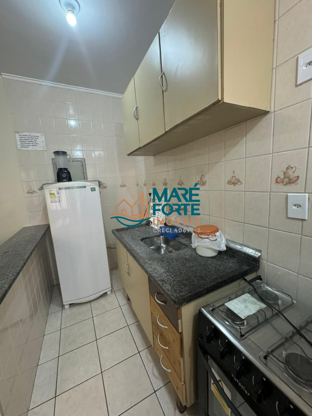 Apartamento à venda com 2 quartos, 64m² - Foto 4