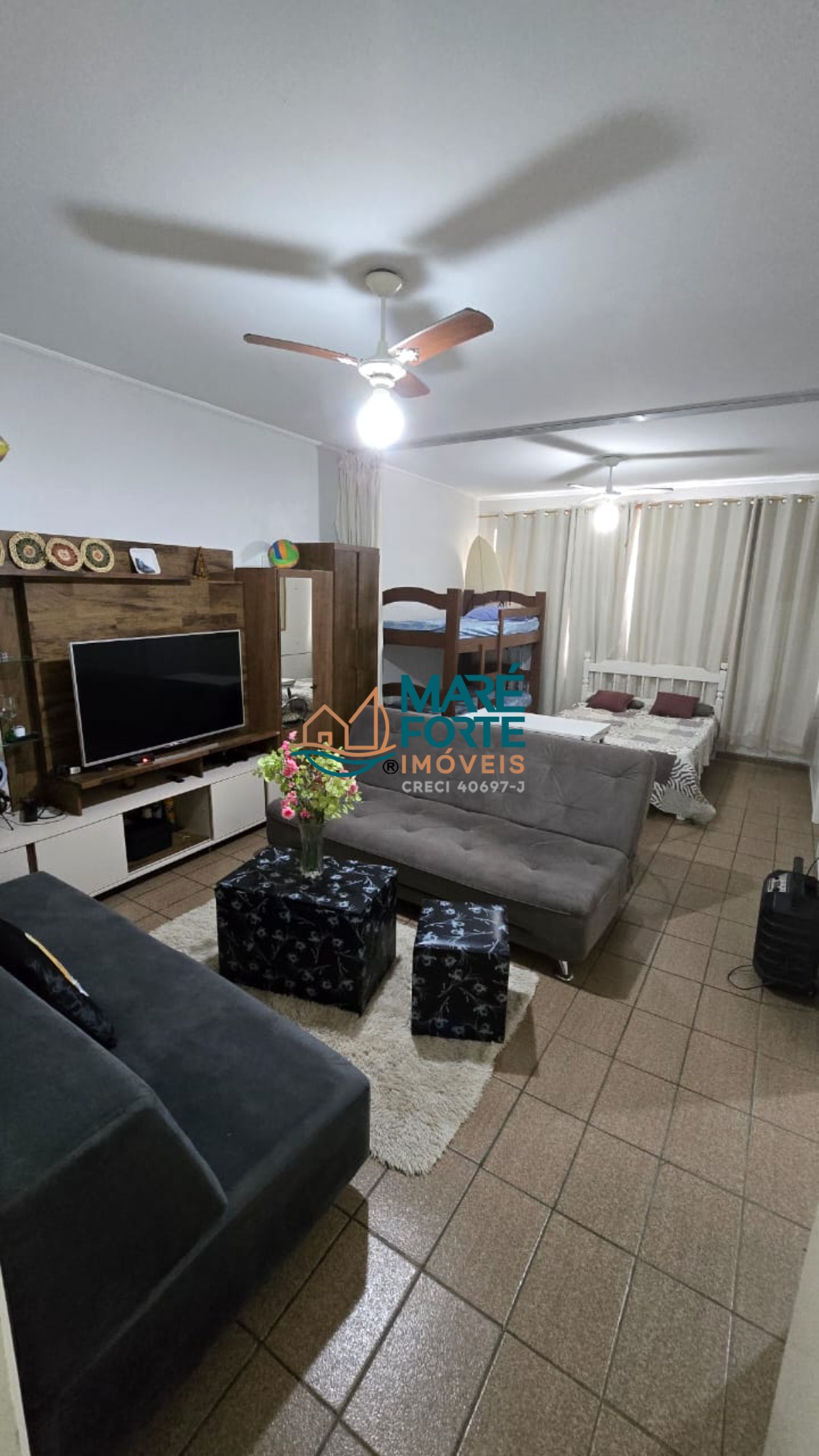 Apartamento à venda com 1 quarto, 54m² - Foto 1