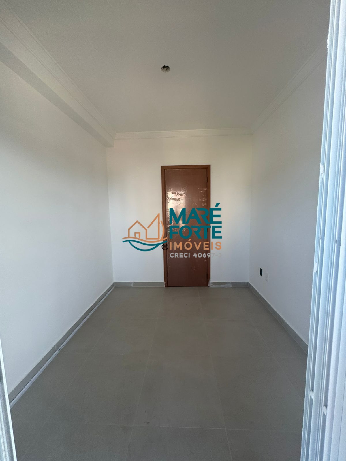 Apartamento à venda com 2 quartos, 61m² - Foto 4