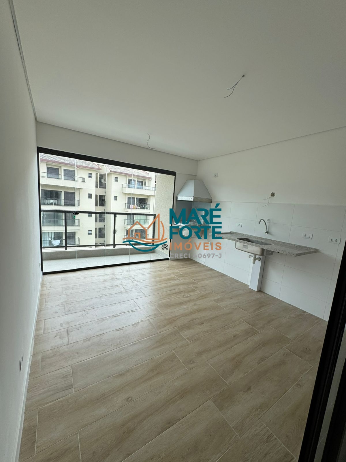 Apartamento à venda com 2 quartos, 73m² - Foto 4