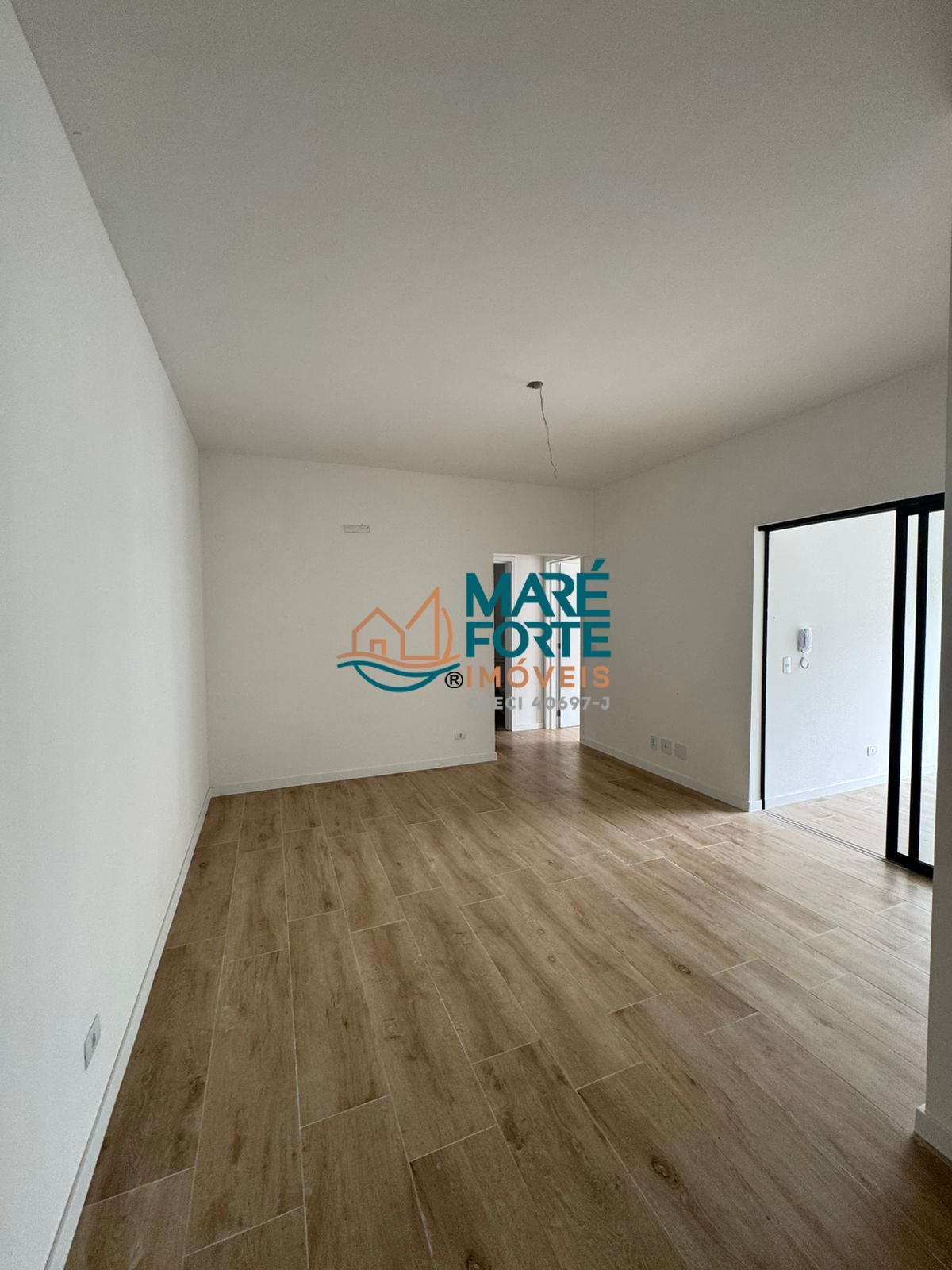 Apartamento à venda com 2 quartos, 73m² - Foto 3