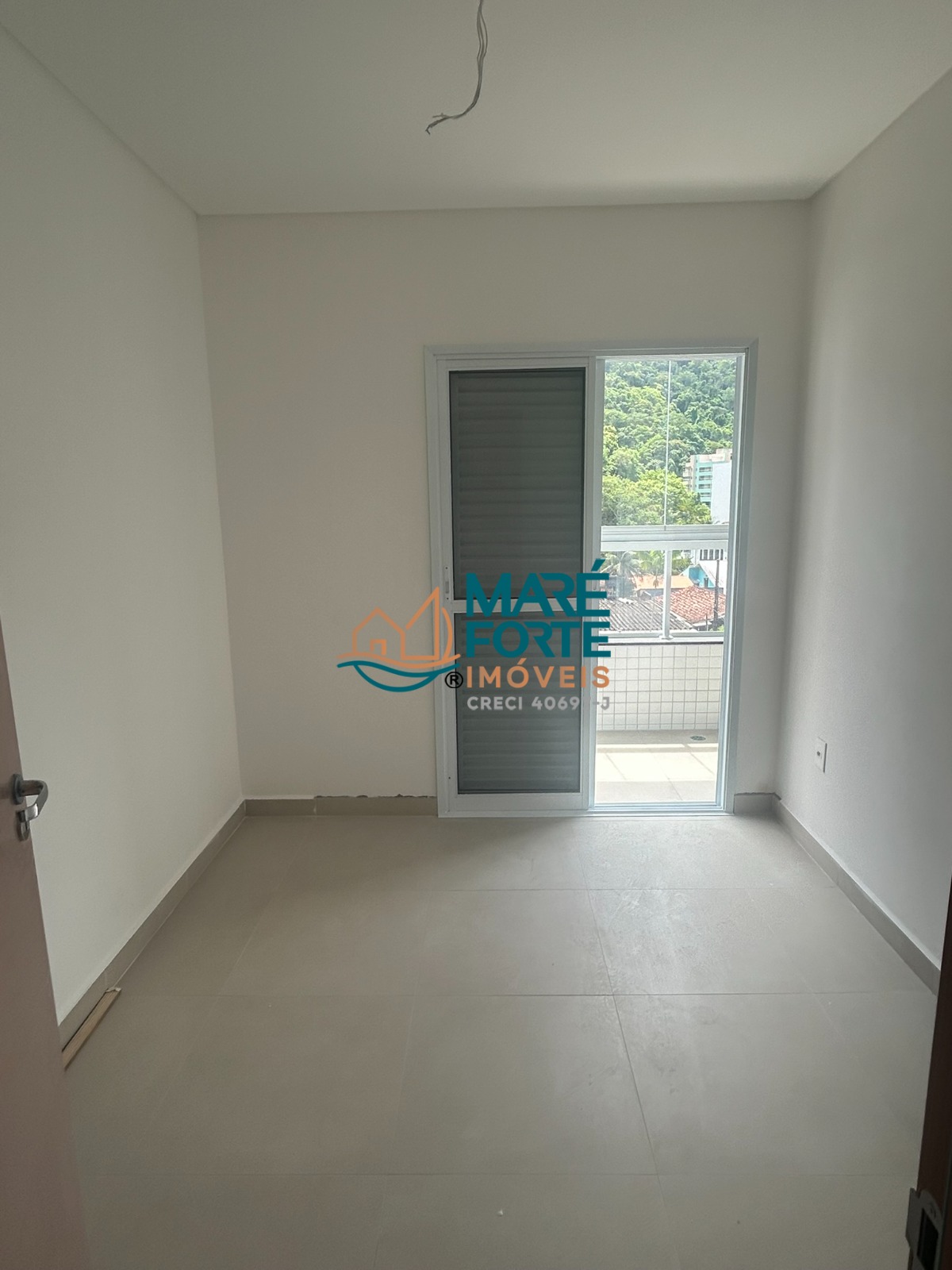 Apartamento à venda com 2 quartos, 61m² - Foto 11