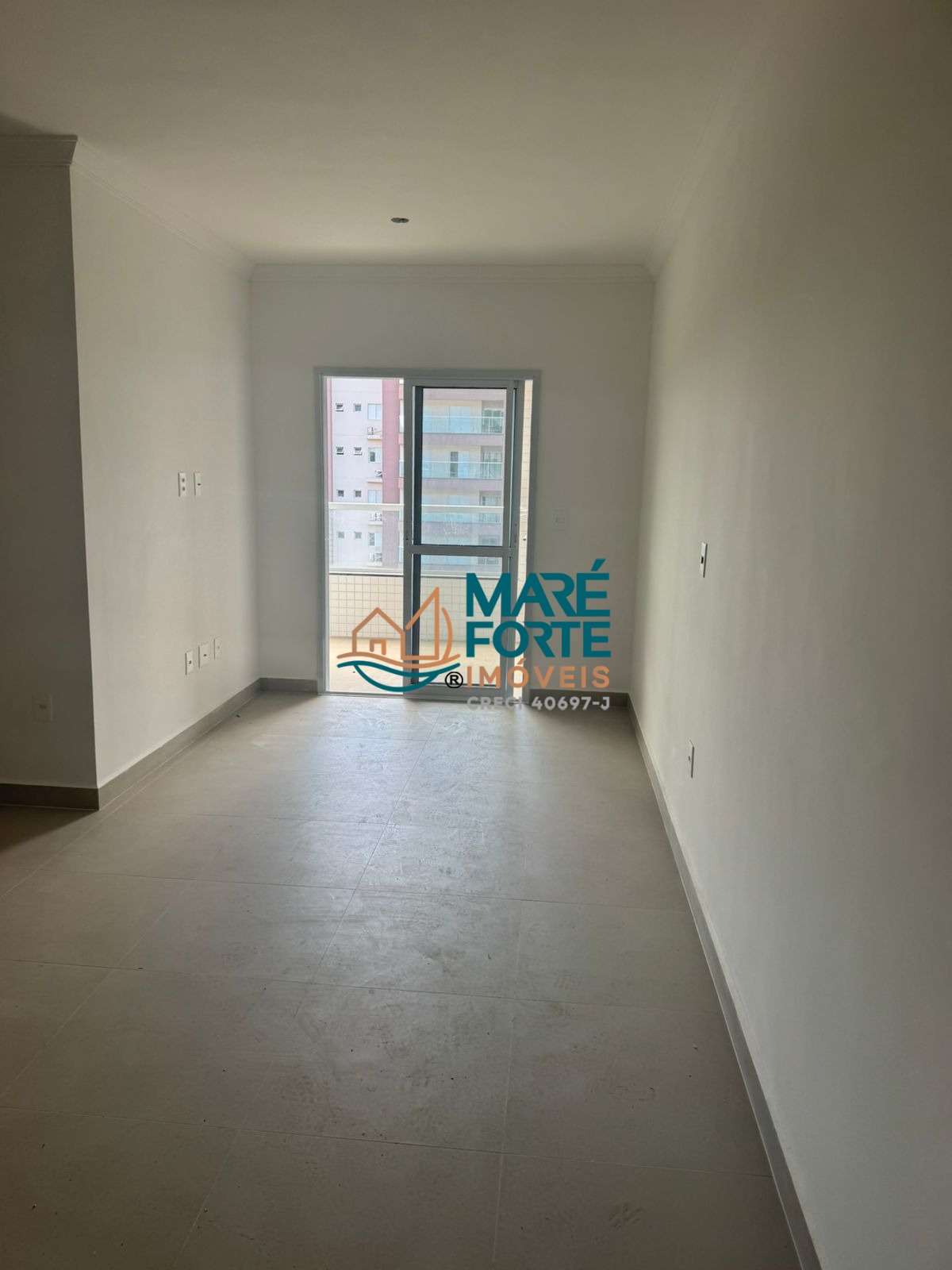 Apartamento à venda com 2 quartos, 61m² - Foto 3